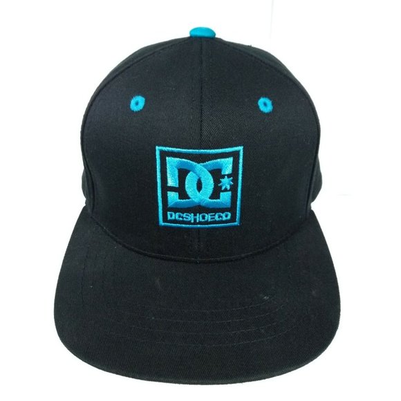 DC Shoe Co Embroidered Blue Black Snapback Hat/Cap Size Small - Picture 1 of 7